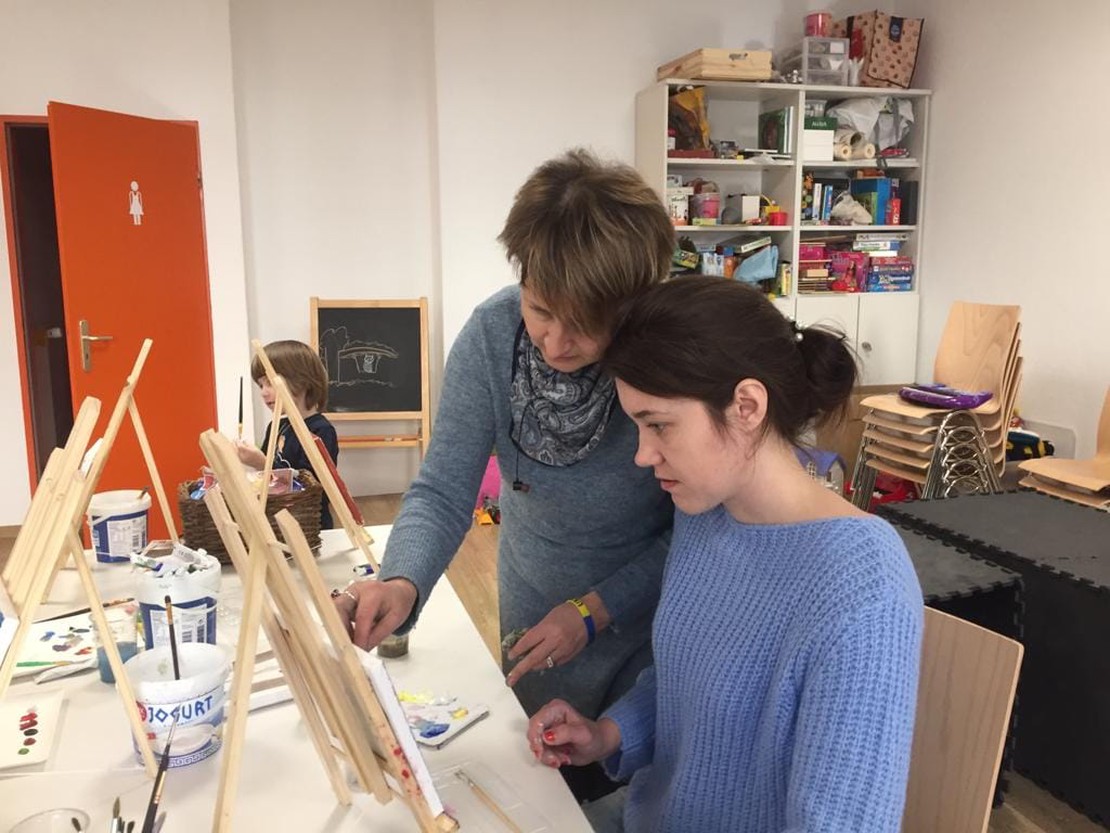 Join Mila's Art Workshops: A Creative Escape